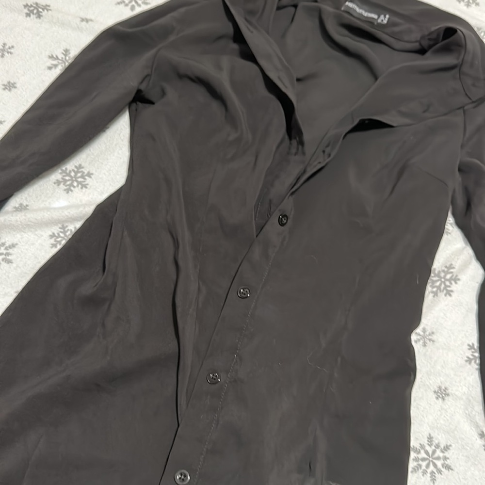 Pretty Little Thing button up - Picture 4 of 4